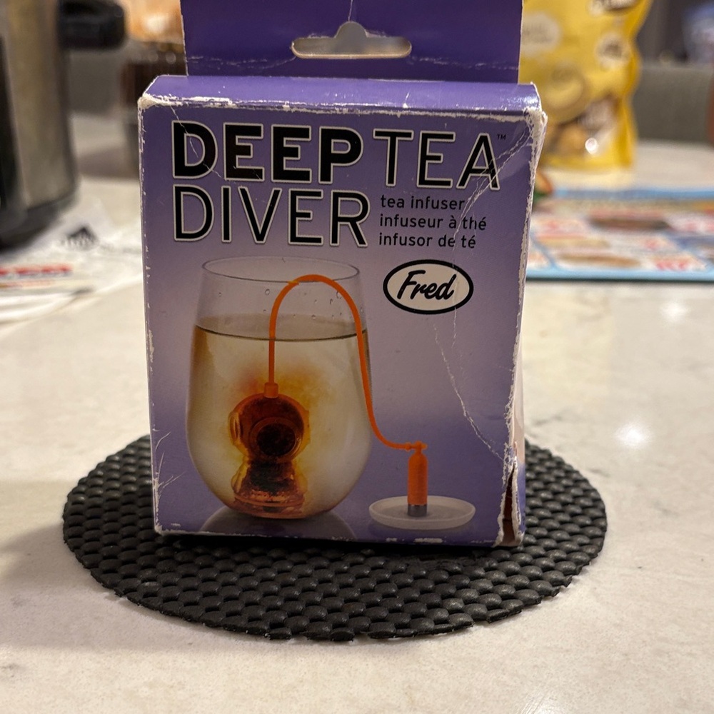 Fred Orange Diver Tea Infuser